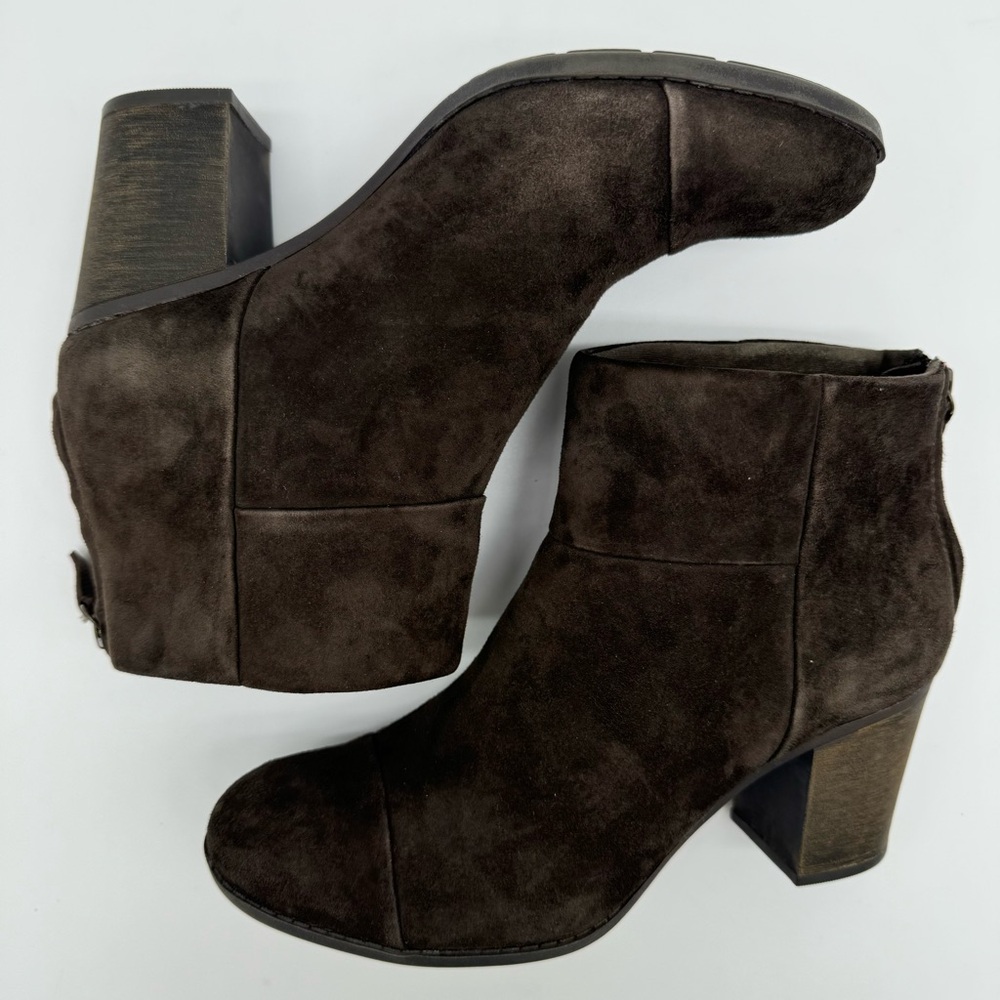 Clarks Genuine Leather Brown Suede Heeled Ankle Boots Size 8.5 - Picture 9 of 13